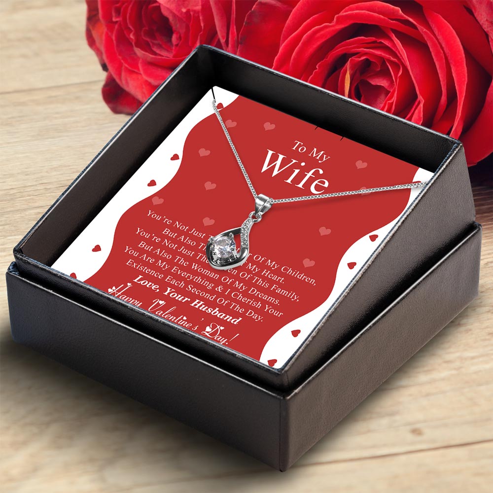 Sentimental Gifts Romantic Gifts to My Wife Heart Pendant Necklace from Husband Meaningful Xmas Present Best Gifts Ideas for Your Love On Valentine Day.